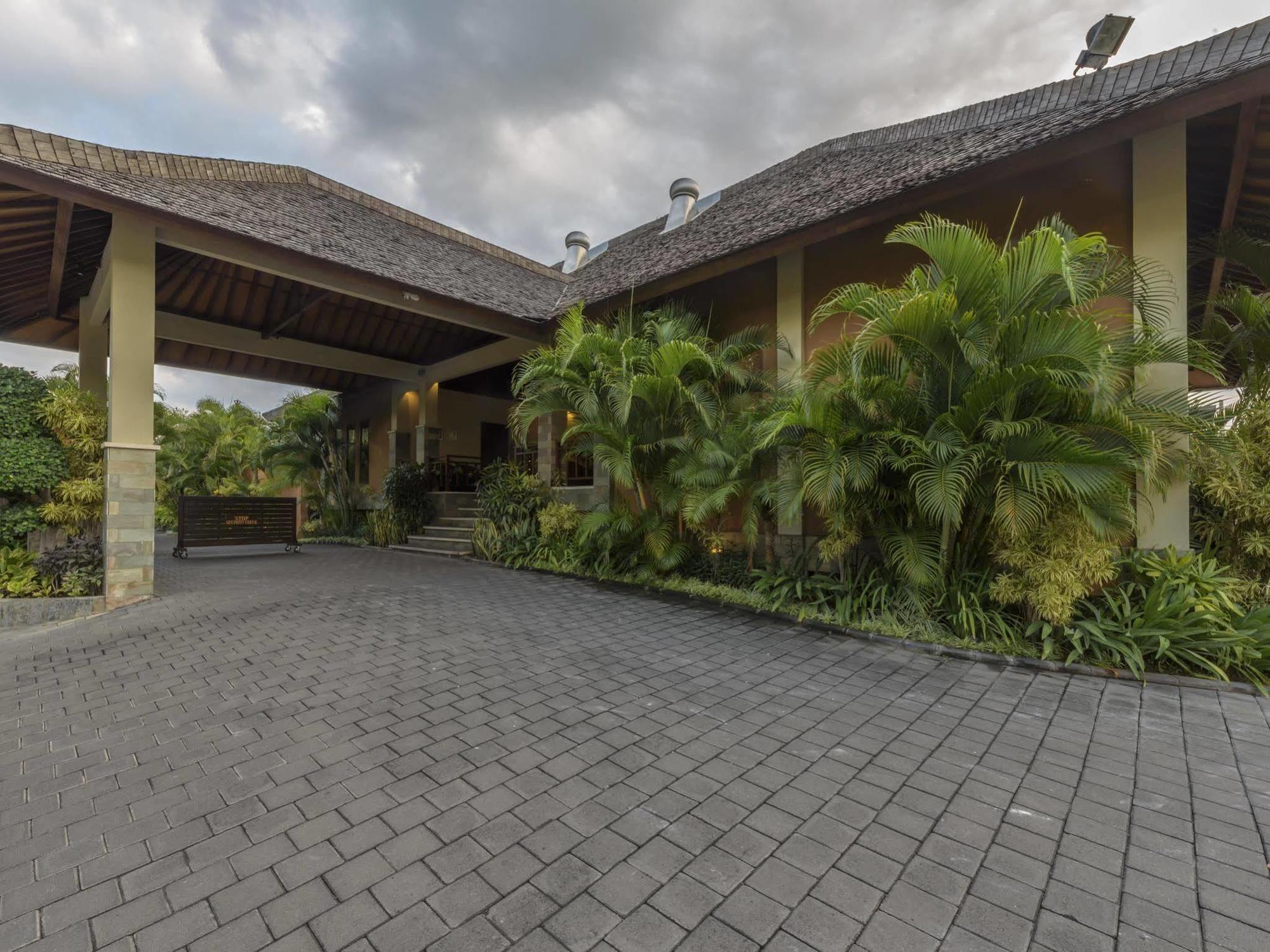 The Kunja Villa-Hotel Семиняк Екстериор снимка